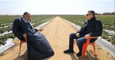 أجمل ناس.. قصة كفاح فلاح استصلح 300 فدان وعلّم 3000 آخرين.. فيديو