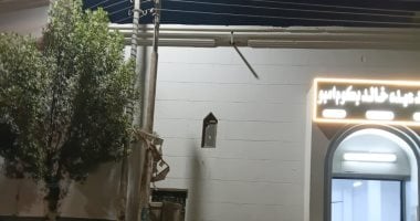 خشوع وأجواء إيمانية.. صلاة التراويح من إحدى مساجد كوم أمبو فى أسوان.. مباشر