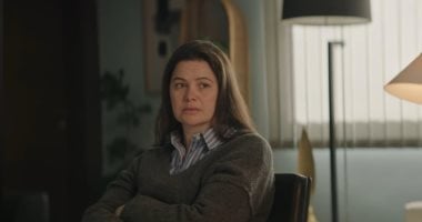 مسلسل كان ياما كان الحلقة 4.. ابنة خالة يسرا اللوزى تساعدها فى بيع الإكسسوار