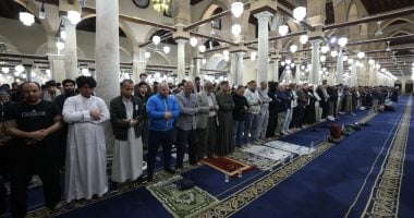 رابع ليالي رمضان.. الجامع الأزهر يمتلئ بآلاف المصلين في العشاء والتراويح