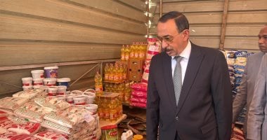 محافظ سوهاج يتفقد معرض أهلاً رمضان وأعمال تطوير نفق الشهيد نبيل فراج بحي غرب