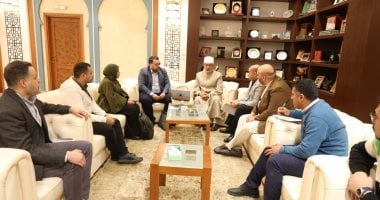 المفتى يبحث آليات تنفيذ «نموذج الفتوى الذكي» لتعزيز توظيف الذكاء الاصطناعي في الإفتاء