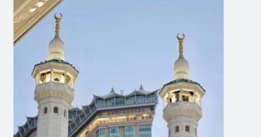 حراس البيت العتيق.. مآذن المسجد الحرام وسر الأهلة الذهبية التى تعلوها.. تعكس تطورا تاريخيًا.. رحلة بدأت في عهد الخليفة أبي جعفر المنصور.. كل مئذنة مقسمة لخمسة أقسام.. و13 تحفة معمارية تجسد طرازًا  إسلاميًا