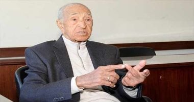 الأهلي ينعى وفاة الإذاعي الكبير فهمي عمر