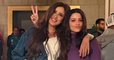 أجواء مبهجة تجمع سينتيا خليفة وياسمين عبد العزيز فى "وننسى اللي كان" على mbc