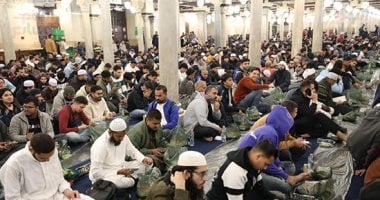 إفطار عالمي في قلب الأزهر.. اختلاف اللغات ووحدة القلوب على مائدة واحدة