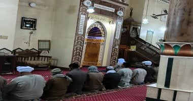 تلاوة خاشعة فى صلاة التراويح بالمجمع الإسلامى الكبير بسلوا بأسوان.. فيديو