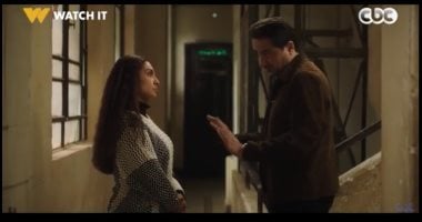 مسلسل حد أقصى الحلقة 8.. محمد القس يعتذر لروجينا على عصبيته ويطالبها بمسامحته