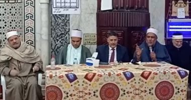 أداء صلاة التراويح وندوات عن صلة الرحم وابتهالات ومدائح نبوية بمساجد كفر الشيخ.. فيديو