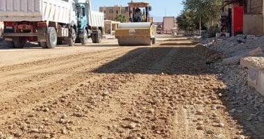 بدء أعمال تمهيد الطرق بحي 102 بمدينة طور سيناء ضمن الخطة الاستثمارية 