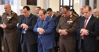 الرئيس السيسى يلتقى قادة القوات المسلحة.. ويوجه التحية لأرواح شهداء الوطن