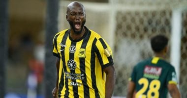 في الكورة : الاتحاد يتخطى الخليج بصعوبة فى الدورى السعودى.. فيديو