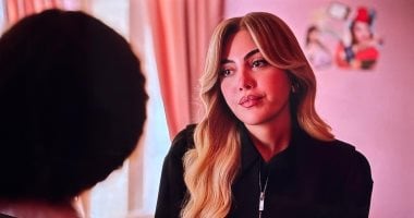 مسلسل توابع الحلقة 11.. شهيرة تحكى لابنتها ذكريات الجامعة