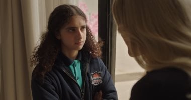 ما تغلطيش غلطة بطلة مسلسل توابع.. 5 مخاطر لانتقاد أحد الوالدين أمام الأطفال