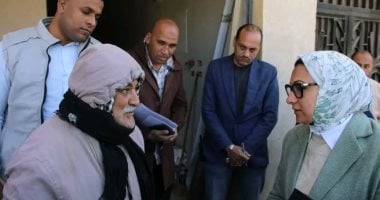 محافظ الوادى الجديد تتفقد أعمال تجهيز مقر صيدلية الإسعاف استعدادا لافتتاحها