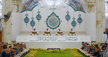 صيام وعبادة وإفطار جماعي.. شهر رمضان حول العالم