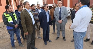 محافظ المنوفية يتفقد محطة معالجة بهناى ومشروع صرف صحي سمان