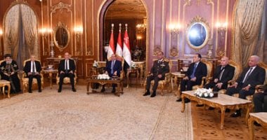 الرئيس السيسى يحضر حفل إفطار القوات المسلحة تزامنًا مع الاحتفال بذكرى انتصارات العاشر من رمضان.. صور 