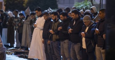 روحانيات رمضان.. صلاة التراويح فى مساجد الرباط بالمغرب