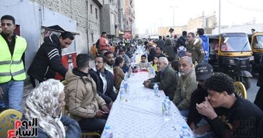 ملحمة "إفطار شبرا" الضخم.. لوحة إنسانية تجسد وحدة المصريين في قلب القاهرة