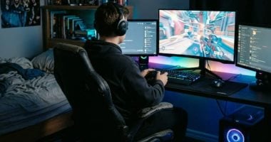 نزيف دماغى لشاب بعد قضاء 4 أيام أمام ألعاب الفيديو