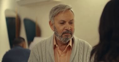 مسلسل فخر الدلتا الحلقة 15.. كمال أبو رية مصدوم من احتمالية سفر ابنته لكندا