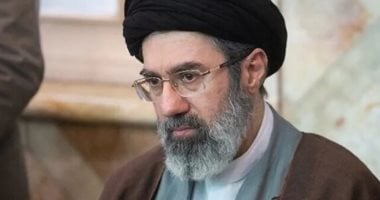 العالم هذا المساء.. البيت الأبيض: لا خطط لإرسال قوات برية لإيران ونراقب ترشح مجتبى خامنئى للقيادة.. البحرية الأمريكية تبدأ مرافقة ناقلات النفط العابرة لمضيق هرمز.. وسريلانكا تنتشل جثث عشرات البحارة الإيرانيين