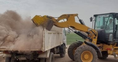 رفع 100 طن قمامة ومخلفات صلبة وأتربة بـ7 قرى بمركز سوهاج