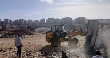 حملات لإزالة التعديات على الأراضى الزراعية بمدن أسوان ودراو والرديسية