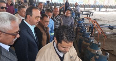 محافظ سوهاج يتفقد مستودع الشوش ومصنع الأحايوة شرق