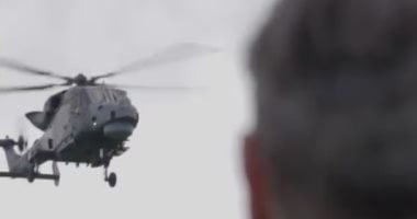 سخرية من ستارمر لتقليده ترامب بنشر فيديو سينمائى حول رد لندن على حرب إيران