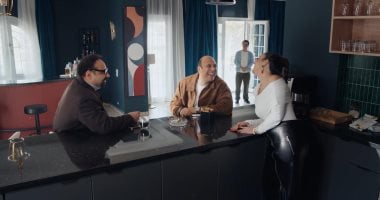 مسلسل بيبو الحلقة 4.. الشقيقات الثلاث يكشفن عن وجود أخ لهن من والدهن