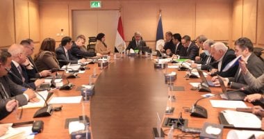 وزير السياحة والآثار يترأس اجتماع مجلس إدارة المجلس الأعلى للآثار