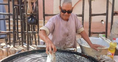 الكنافة البلدى فى قنا.. حرفة يدوية بطعم السمن البلدى.. صور