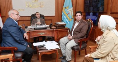 محافظ كفر الشيخ يوجه بسرعة فحص شكاوى المواطنين