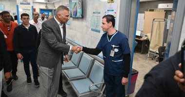 محافظ جنوب سيناء يتفقد مستشفى ووحدة أسرة طابا ويوجه بتقديم خدمات على أعلى مستوى