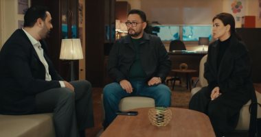 مسلسل اللون الأزرق الحلقة 5.. طبيب حمزة ينتقد تغيير مراكز العلاج