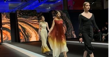 عرض الأزياء