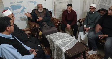 وفد من منطقة الإسماعيلية الأزهرية يقدم واجب العزاء إثر وفاة طالبين بحادث
