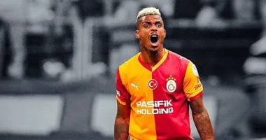 جالاتا سراي يفاجئ ليفربول بهدف فى الدقيقة 7.. فيديو