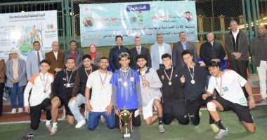 رئيس جامعة بنها يشهد ختام منافسات الدورة الرمضانية لخماسى القدم وثلاثي السلة