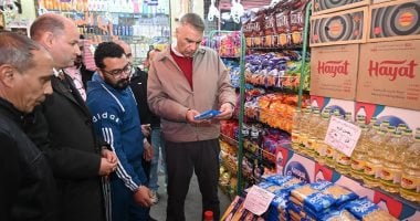 محافظ جنوب سيناء يتفقد محال الأغذية ليطمئن على جودة المعروضات والأسعار