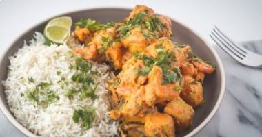 منيو فطار 21 رمضان.. طريقة عمل دجاج بالكارى وطبق خضار