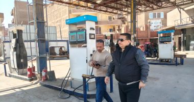 رئيس مدينة طهطا بسوهاج يتابع تطبيق التعريفة الجديدة وأسعار الوقود