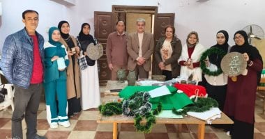 مراكز شباب بنى سويف تدرب البراعم والفتيات والسيدات على الحرف اليدوية والفنون التشكيلية.. تستهدف مختلف الأعمار باستضافة فعاليات الفن التشكيلى.. وتنفذ دورات للمشغولات اليدوية داخل مراكز الشباب.. صور