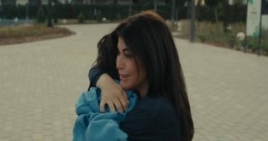 بعد رفض آمنة الشادو تيتشر فى مسلسل اللون الأزرق.. ما أهميته لطفل التوحد؟