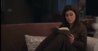 مسلسل اللون الأزرق الحلقة 7.. مذكرات رشا مهدي تلهم جومانا مراد