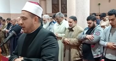 أداء صلاة التراويح وندوات عن فضل ليلة القدر بمساجد في كفر الشيخ.. فيديو