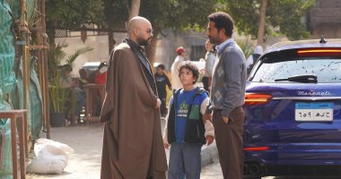 من الجوكر إلى باتمان.. مراحل تطور علاقة عمرو سعد ونجله فى مسلسل إفراج