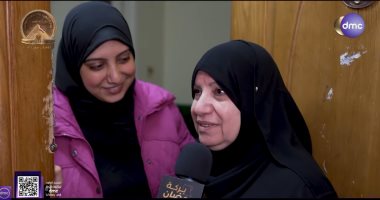 "بركة رمضان".. سامح حسين يُدخل الفرحة على قلوب سكان عمارة الخير بجهاز عروسة